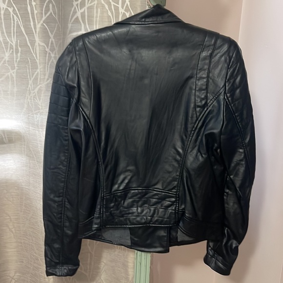 DKNY Black Faux Leather Moto Jacket Sz S PERFECT - Picture 3 of 6